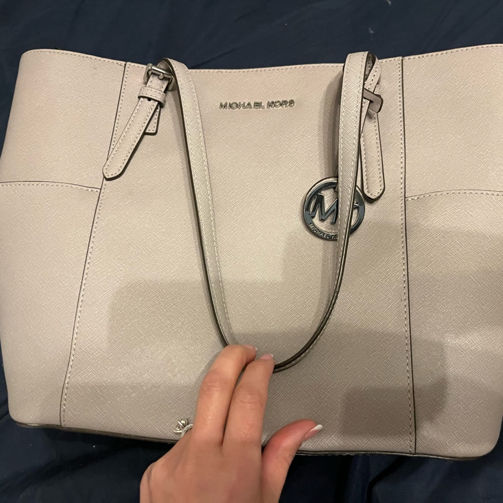 MK purse